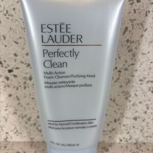 Estee Lauder Silver Cleanser & Exfoliant